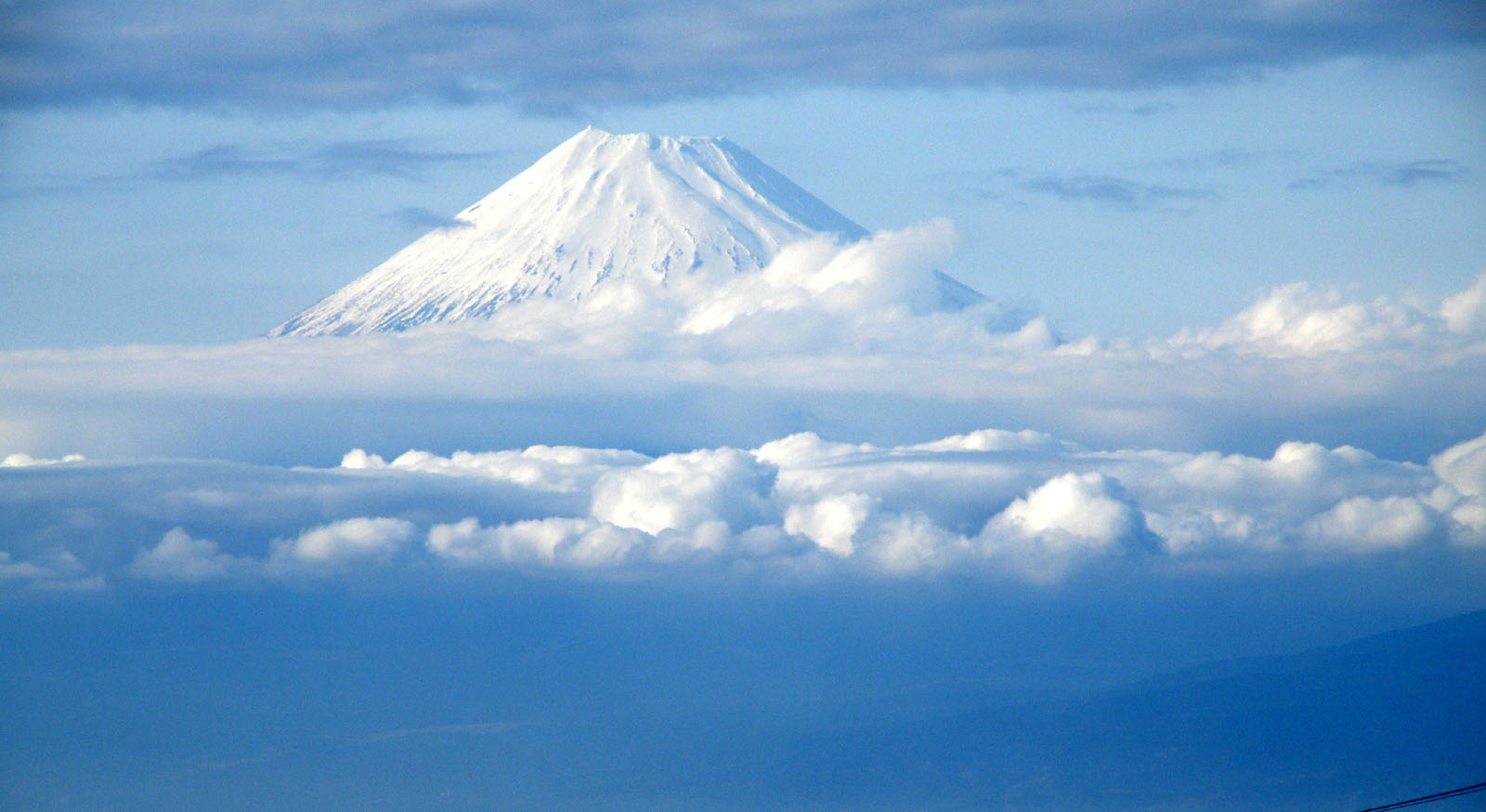 壁紙 富士山の壁紙 世界遺産 1600x875 壁紙 富士山の壁紙 壁紙にしたい程美しい風景画像2 絶景写真 Naver まとめ